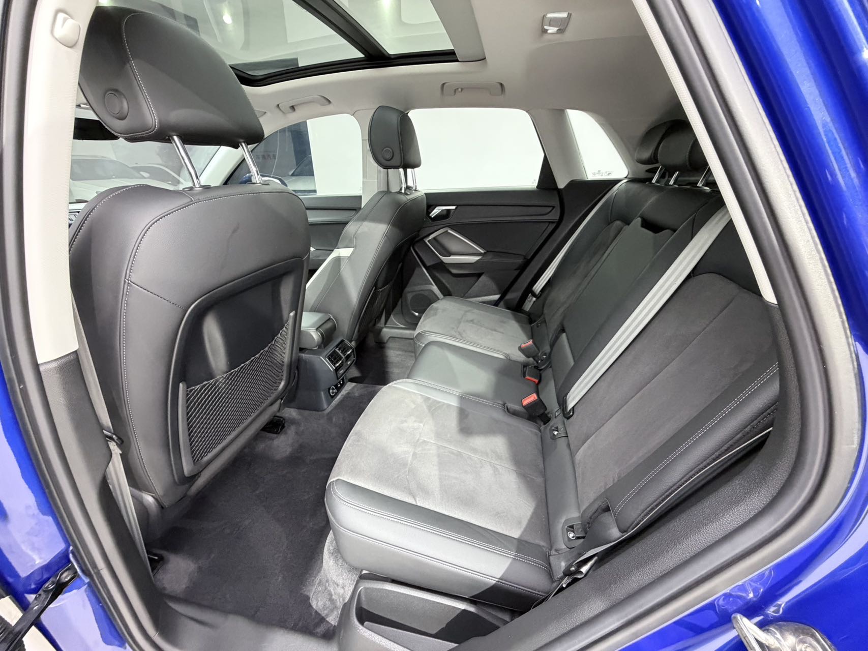 Audi Q3 2023 #8 Audi Q3 2023 car image #8
