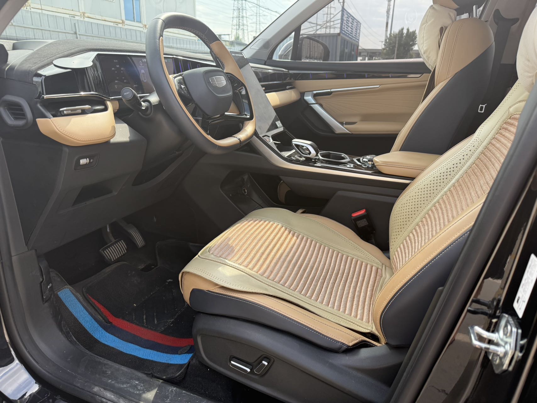 GEELY Boyue L 2023 #4 GEELY Boyue L 2023 car image #4