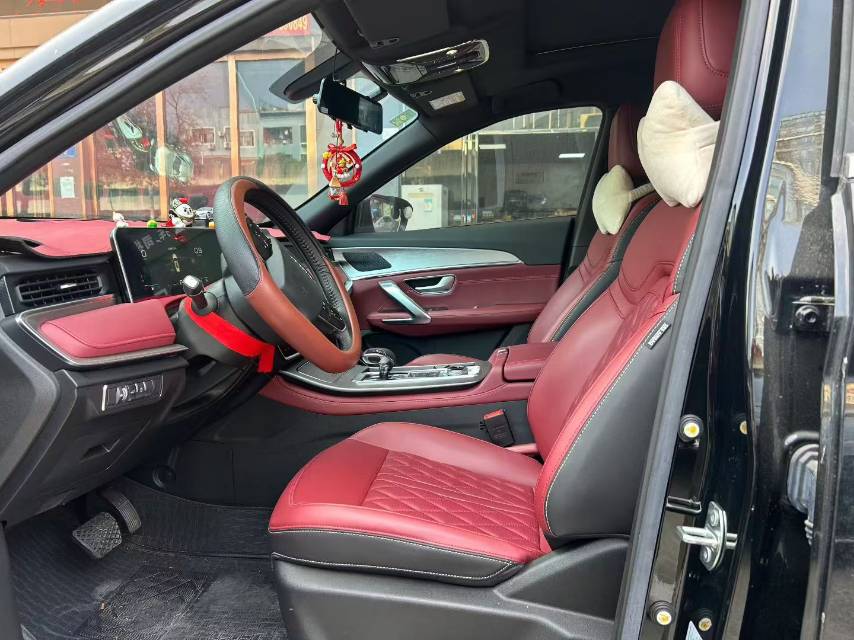 Jetour X70 PLUS 2025 #4 Jetour X70 PLUS 2025 car image #4