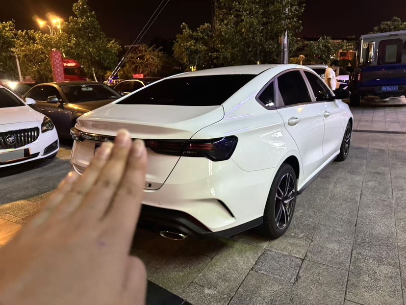 GEELY Binray 2026 #8 GEELY Binray 2026 car image #8