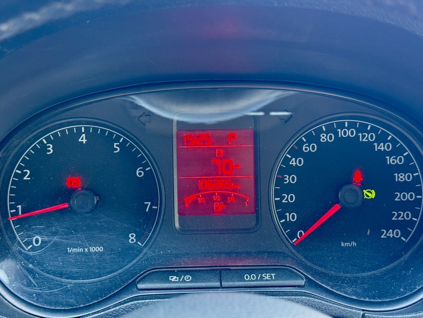 Volkswagen Polo 2014 car image #6