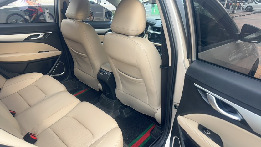 GEELY Emgrand 2018 #9 GEELY Emgrand 2018 car image #9