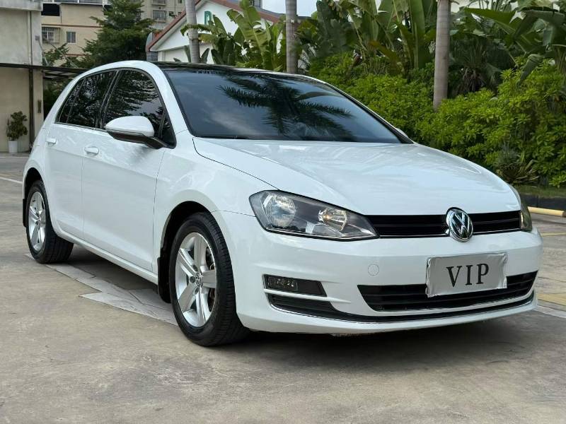 Volkswagen Golf 2015 car image #3