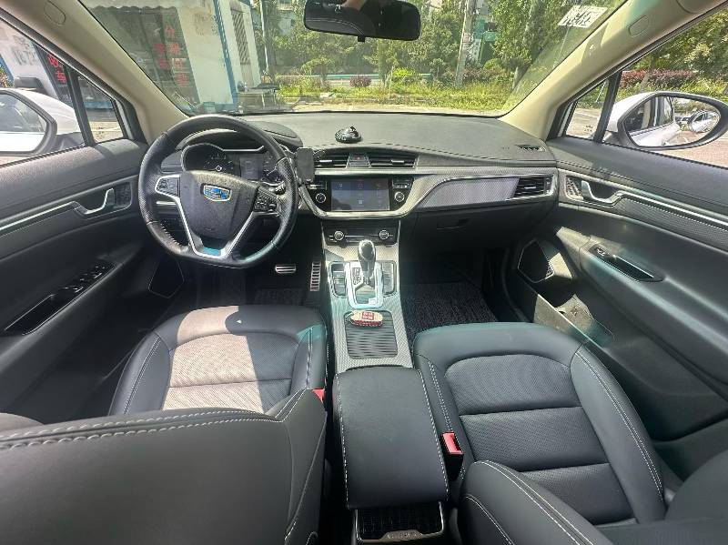 GEELY Emgrand GS 2018 #4 GEELY Emgrand GS 2018 صورة سيارة #4
