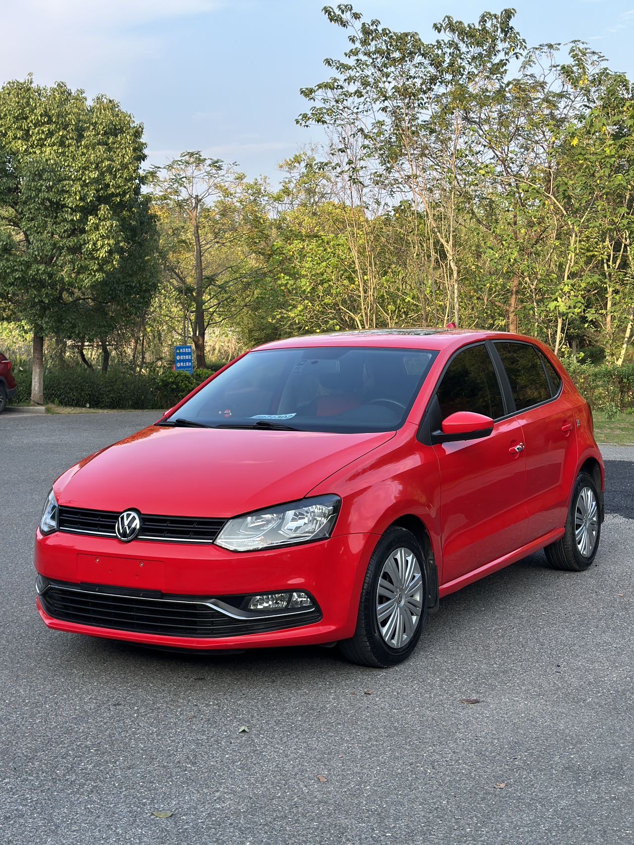 Volkswagen Polo 2019 Volkswagen Polo 2019 car image
