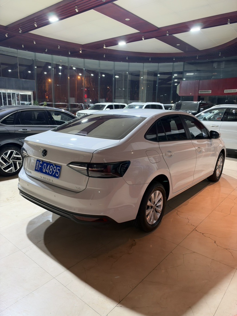 Volkswagen Lavida 2024 صورة سيارة #3