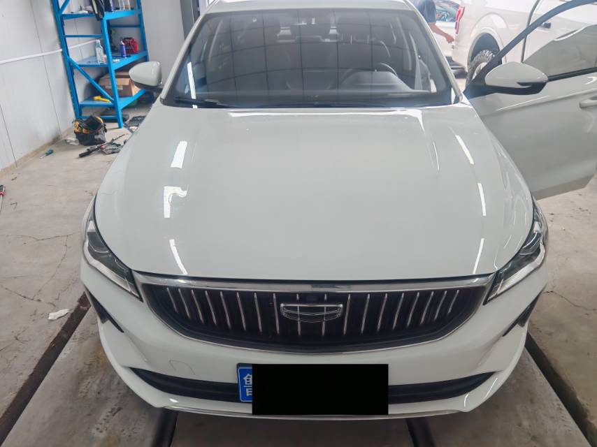 GEELY Emgrand 2023 imagem de carro #2