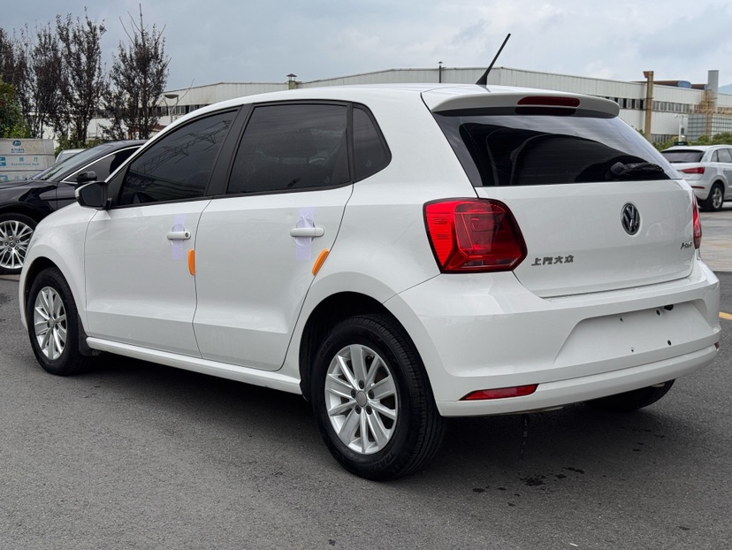 Volkswagen Polo 2017 car image #8