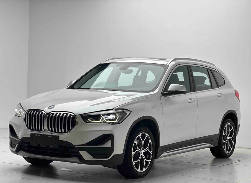 BMW X1 2023 BMW X1 2023 car image