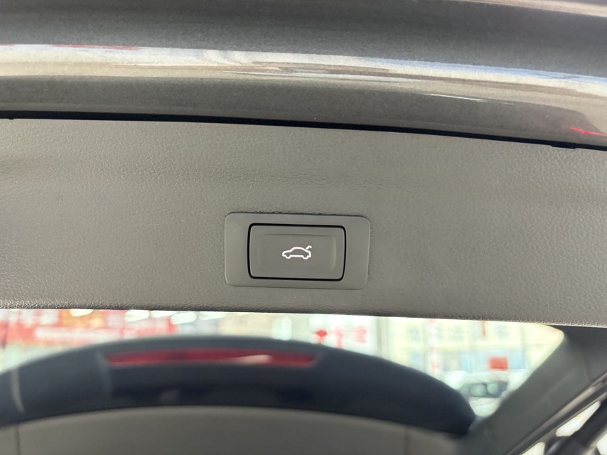 Audi Q3 2023 #8 Audi Q3 2023 car image #8