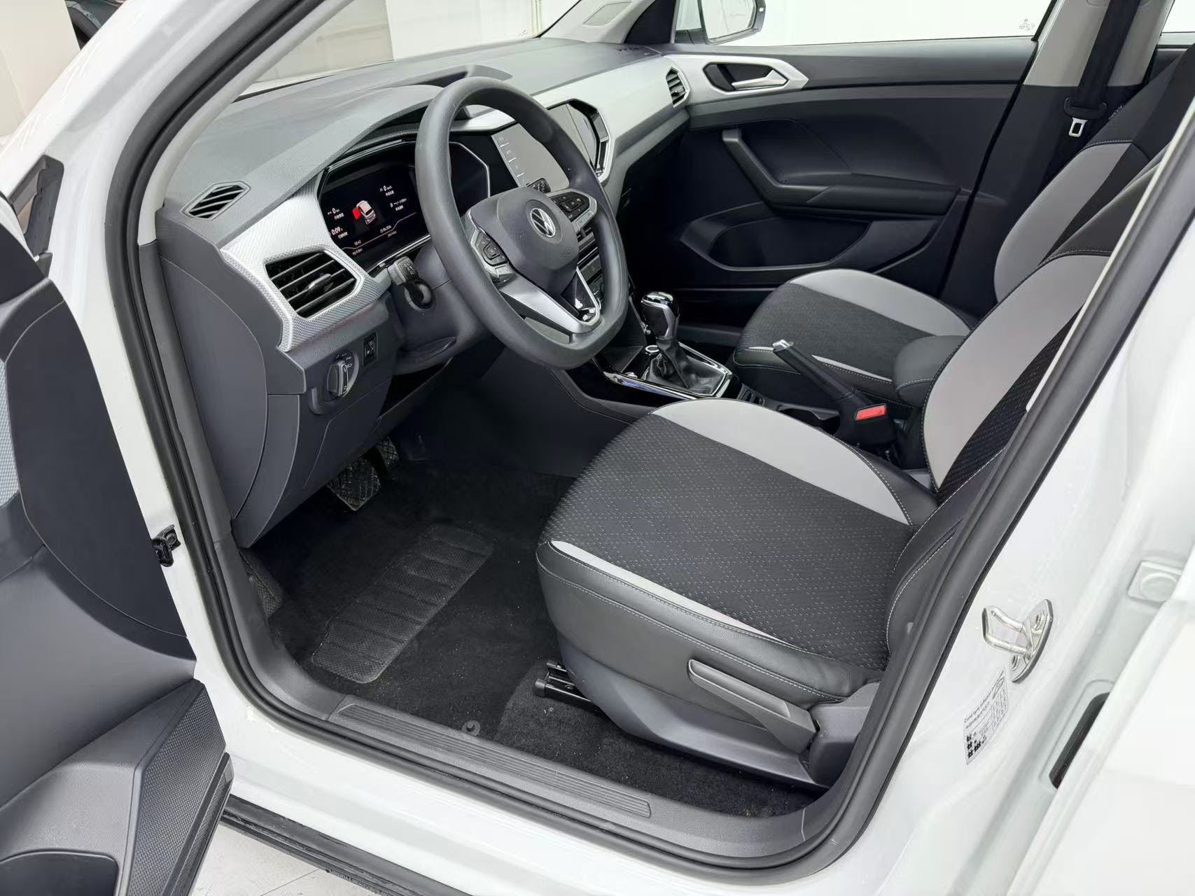Volkswagen Tacqua 2023 #13 Volkswagen Tacqua 2023 car image #13