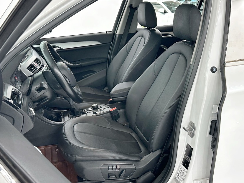BMW X1 2018 #6 BMW X1 2018 car image #6