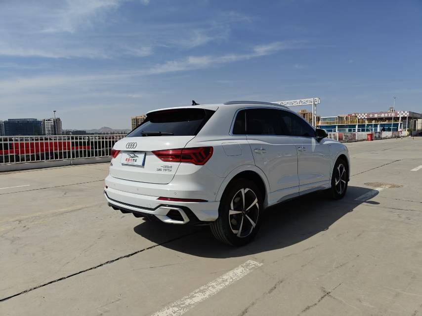 Audi Q3 2025 #7 Audi Q3 2025 car image #7