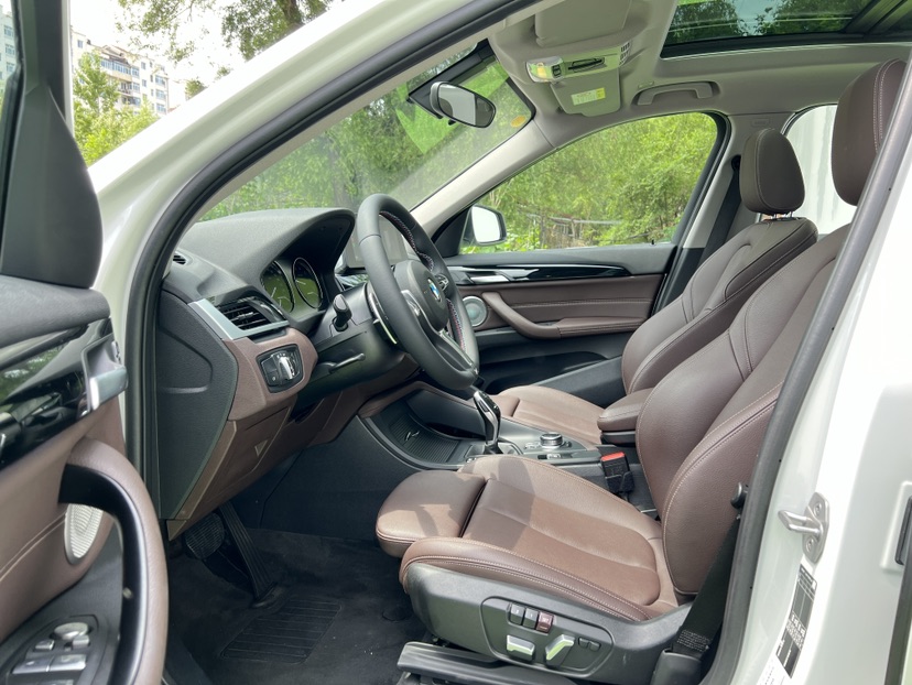 BMW X1 2022 car image #16