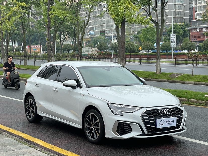 Audi A3 2023 car image #3