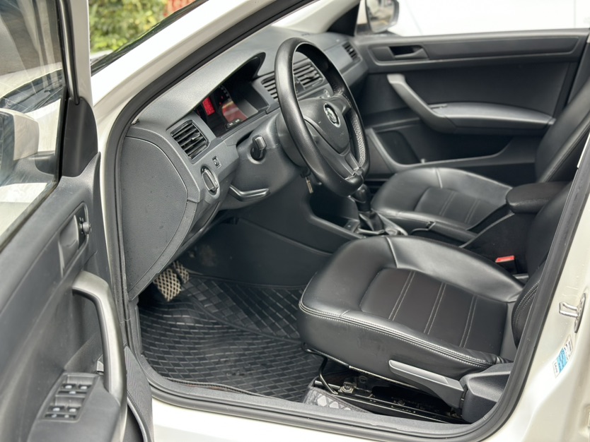 Volkswagen Santana 2019 car image #4