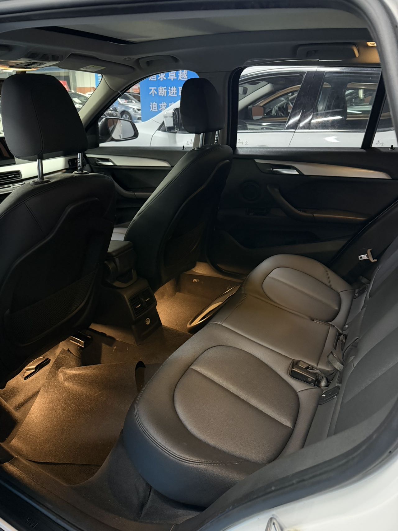 BMW X1 2018 #3 BMW X1 2018 car image #3