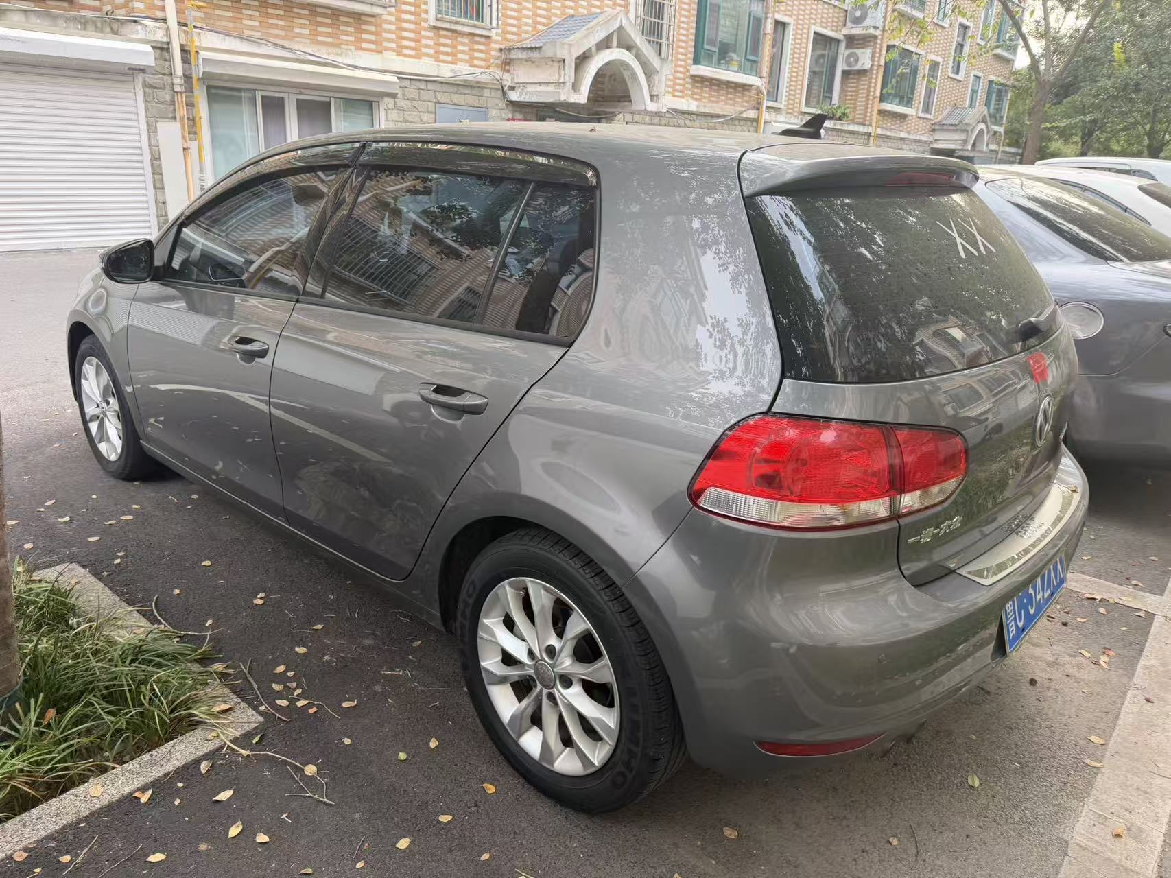 Volkswagen Golf 2010 #6 Volkswagen Golf 2010 car image #6
