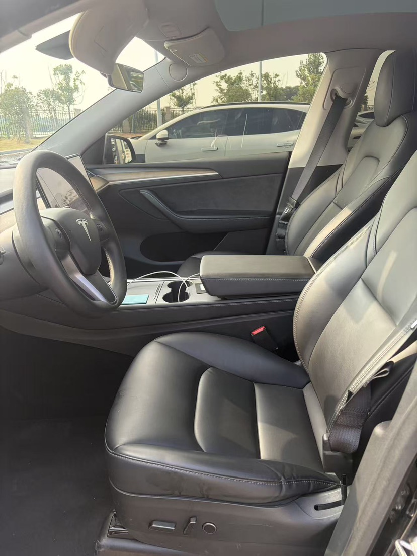 Tesla Model Y 2021 #8 Tesla Model Y 2021 car image #8