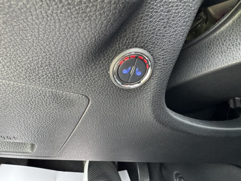 Kia Seltos 2023 car image #12