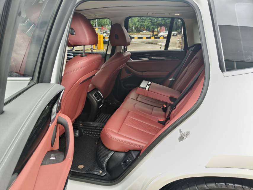 BMW iX3 2022 #5 BMW iX3 2022 изображение автомобиля #5