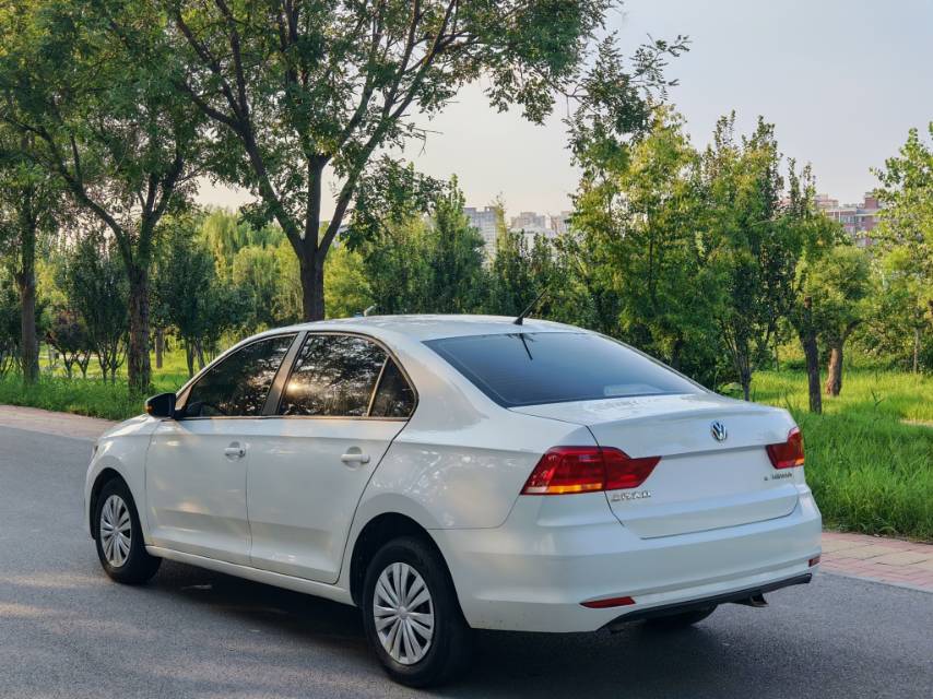 Volkswagen Santana 2018 car image #6