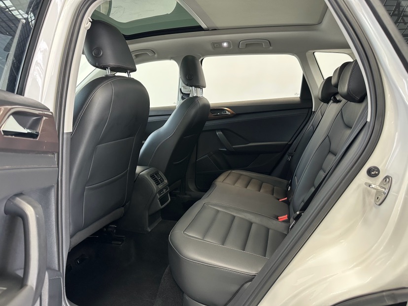 Volkswagen Tharu 2021 car image #5
