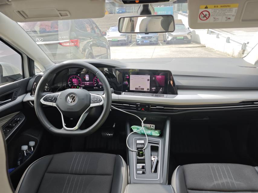 Volkswagen Golf 2022 #9 Volkswagen Golf 2022 car image #9