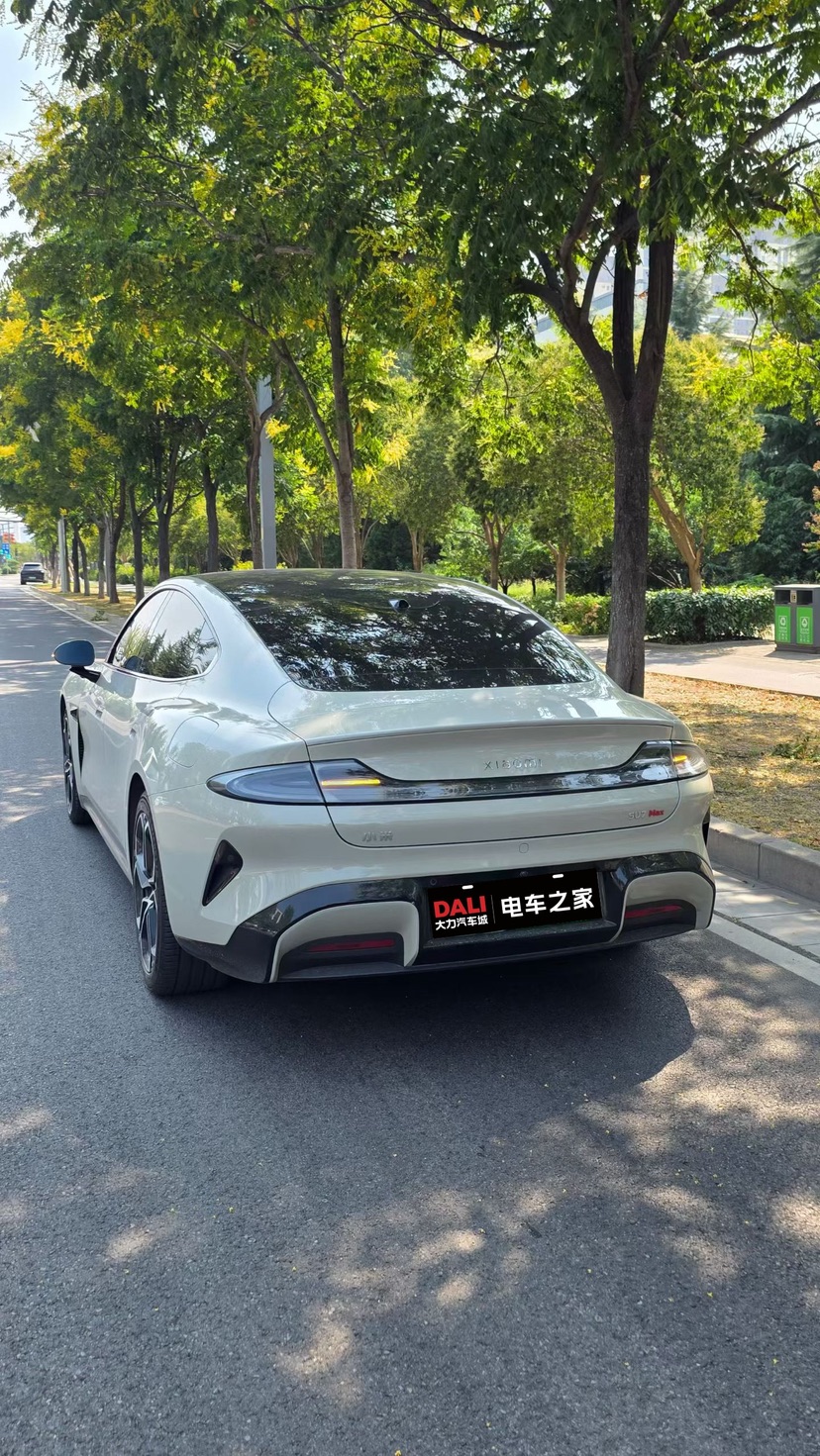 MI SU7 2024 car image #2