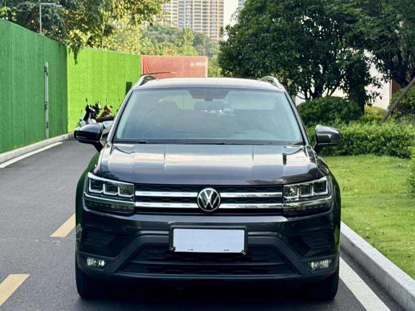 Volkswagen Tharu 2020 car image #2
