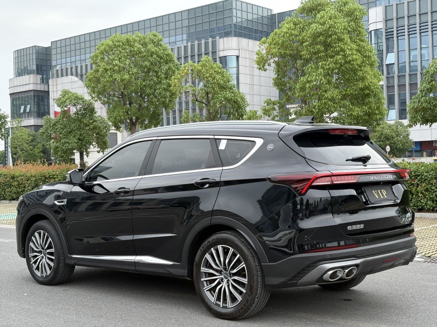 Jetour X70 PLUS 2023 car image #8