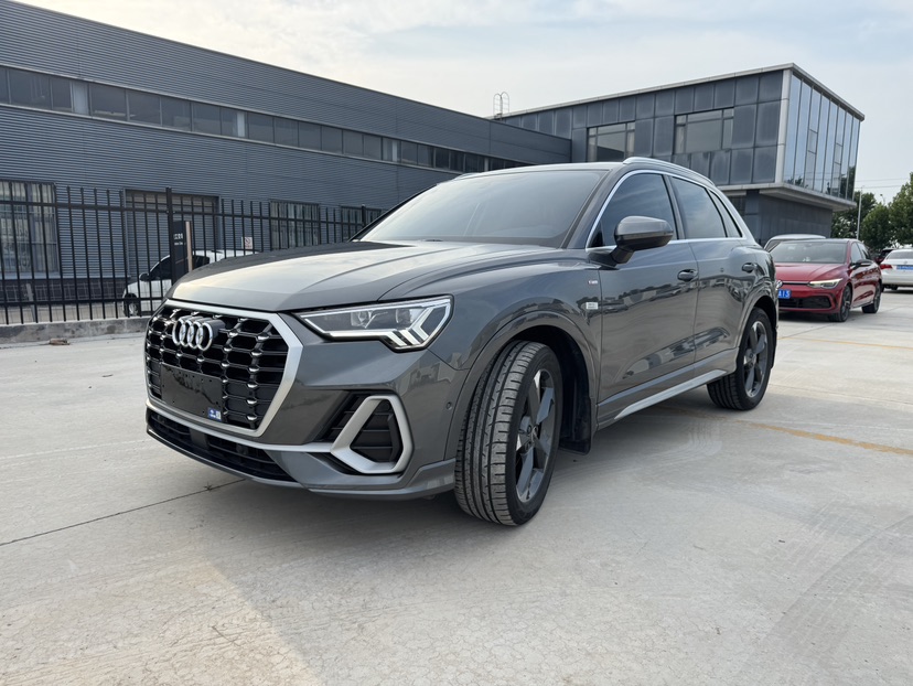 Audi Q3 2022 Audi Q3 2022 car image