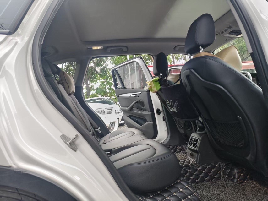 BMW X1 2018 #8 BMW X1 2018 car image #8
