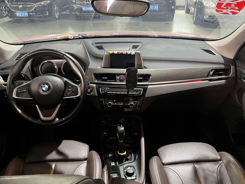 BMW X1 2019 #3 BMW X1 2019 car image #3