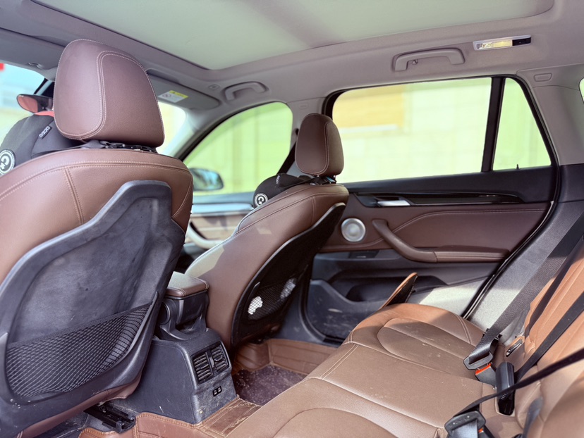 BMW X1 2021 car image #9