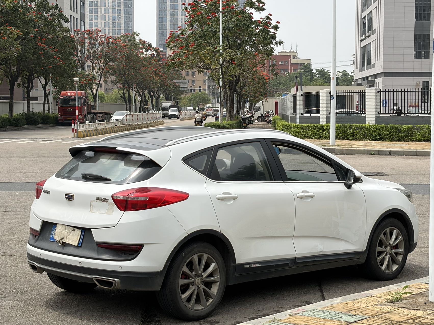 GEELY Emgrand GS 2018 #9 GEELY Emgrand GS 2018 car image #9