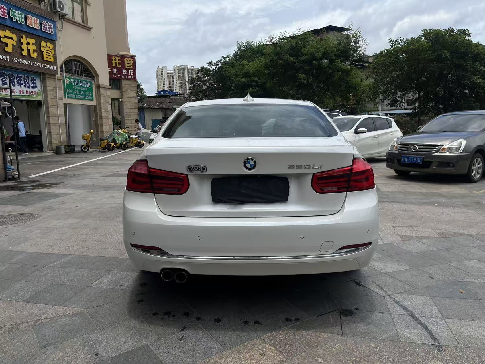 BMW 3 Series 2017 #3 BMW 3 Series 2017 car image #3