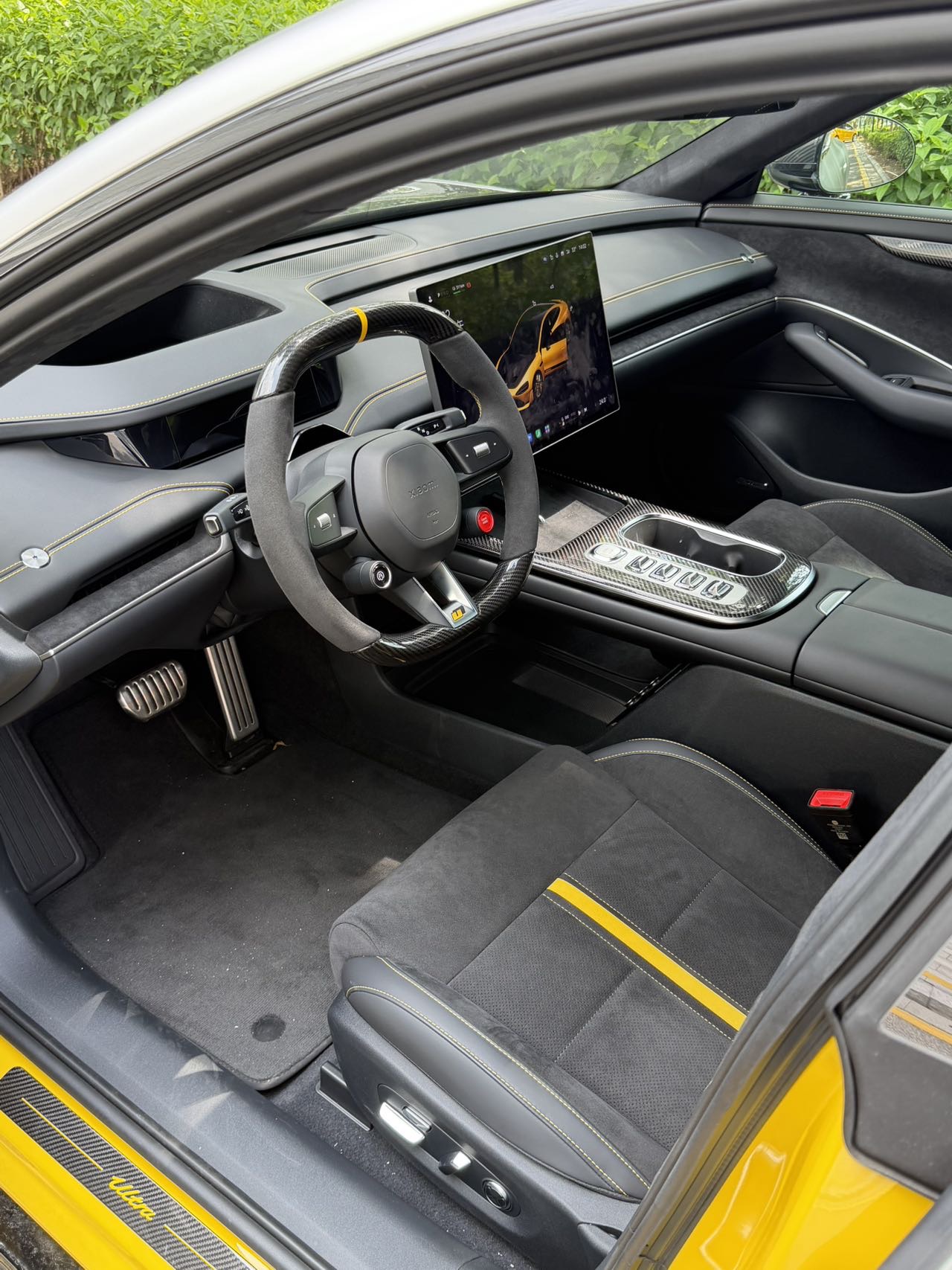 MI SU7 Ultra 2025 #13 MI SU7 Ultra 2025 car image #13