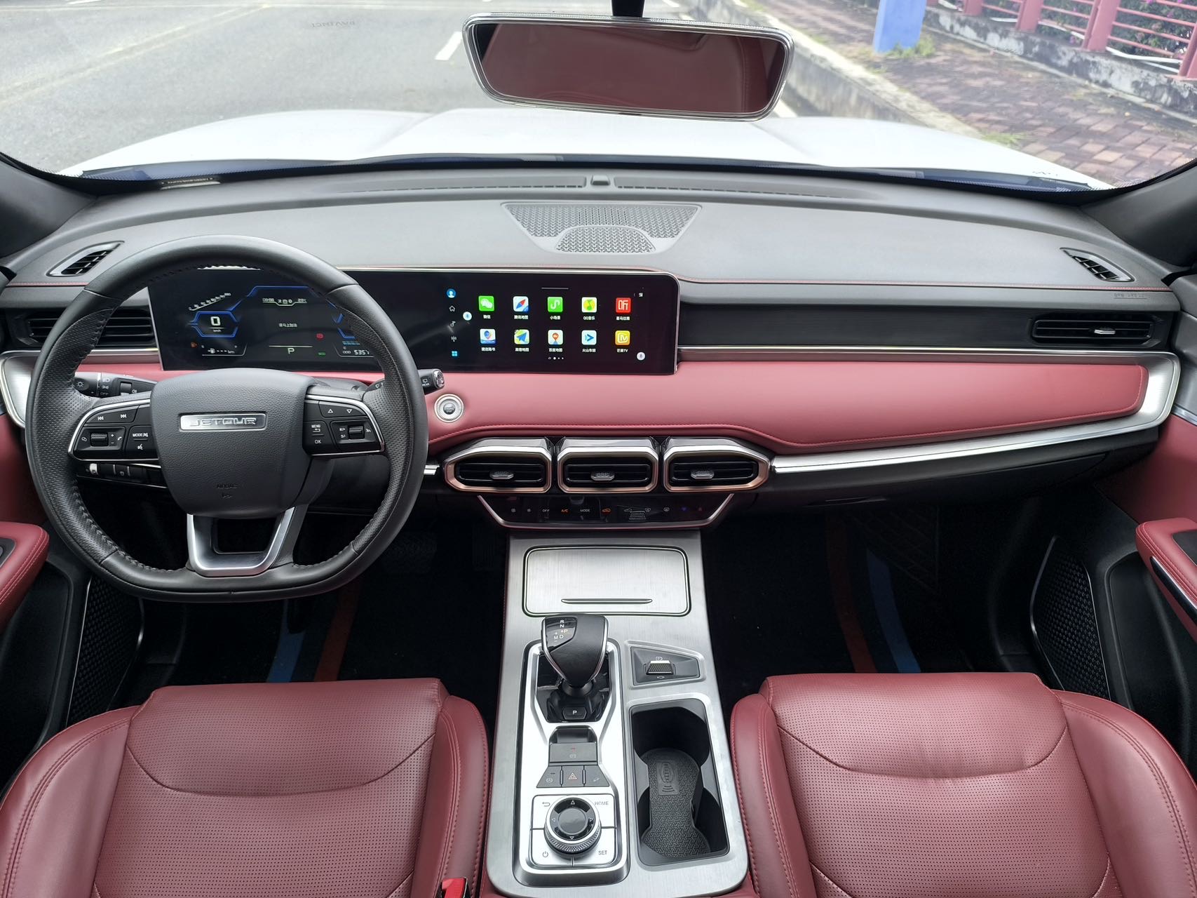 Jetour X70 PLUS 2023 car image #7