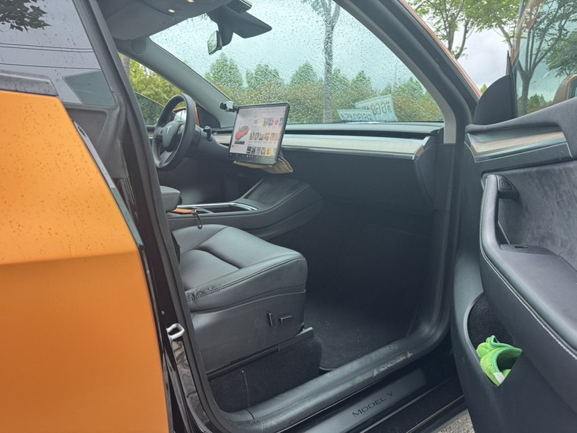 Tesla Model Y 2021 #6 Tesla Model Y 2021 car image #6