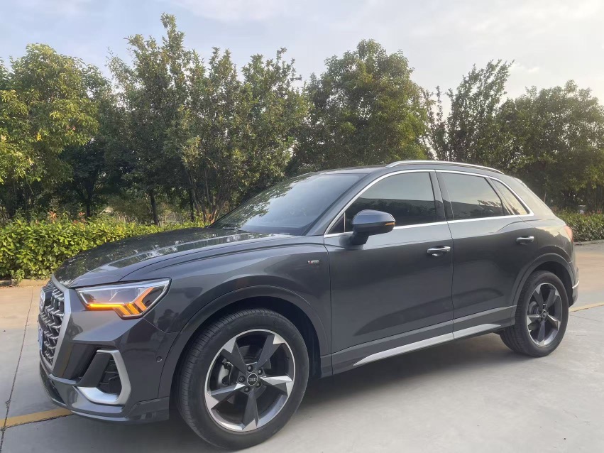 Audi Q3 2024 Audi Q3 2024 car image