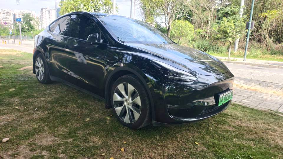 Tesla Model Y 2021 #7 Tesla Model Y 2021 car image #7