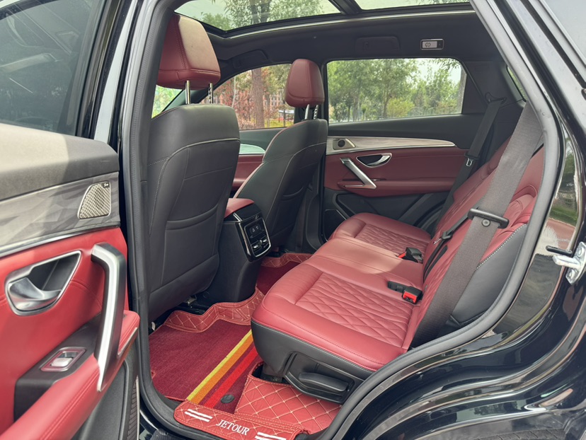 Jetour X70 PLUS 2023 car image #10