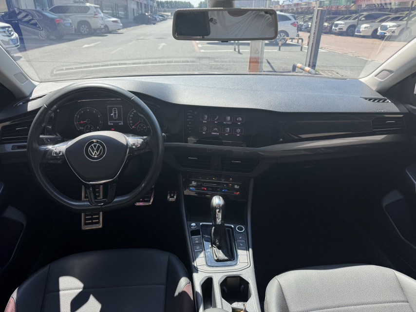 Volkswagen Bora 2022 car image #4