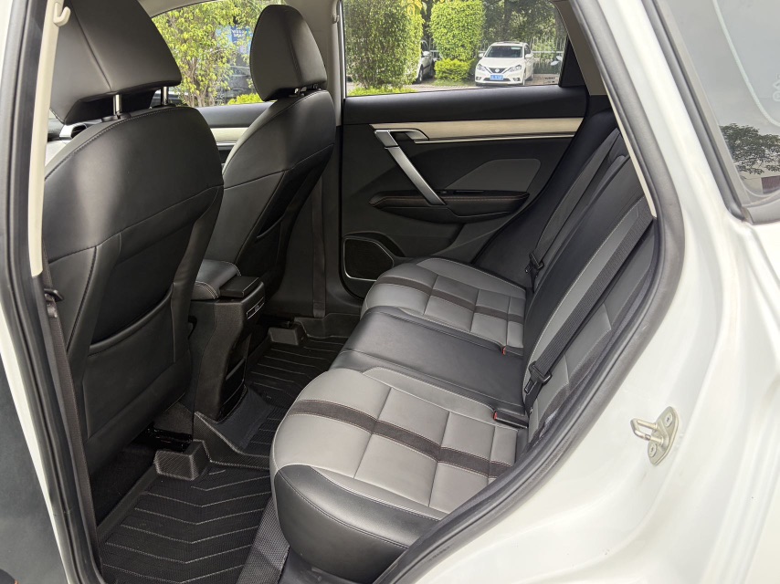 GEELY Coolray 2024 car image #7