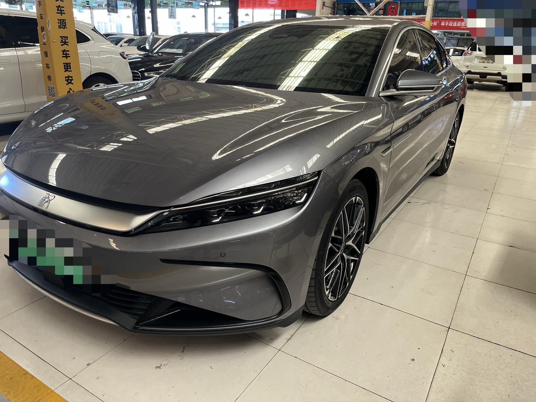 BYD Han 2025 car image #2