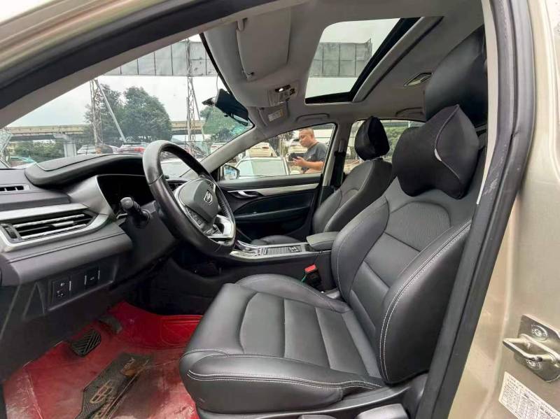 GEELY Emgrand 2020 #7 GEELY Emgrand 2020 car image #7