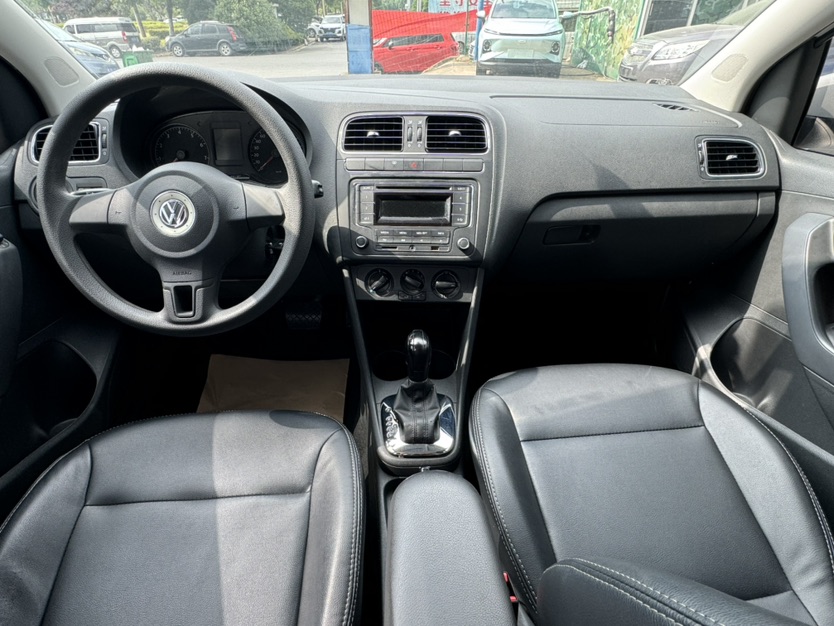 Volkswagen Polo 2013 #9 Volkswagen Polo 2013 car image #9