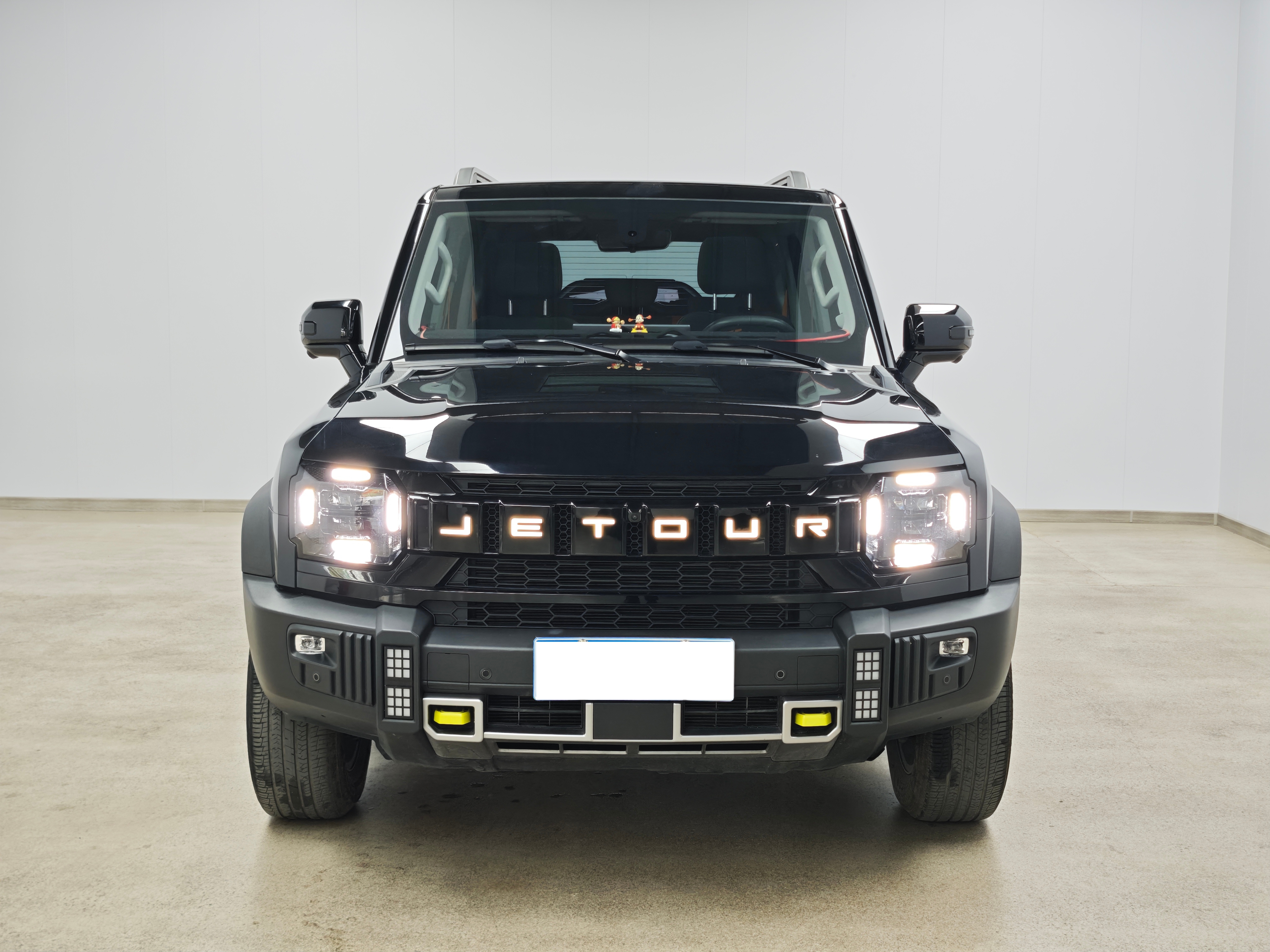 Jetour Traveller 2023 car image #2