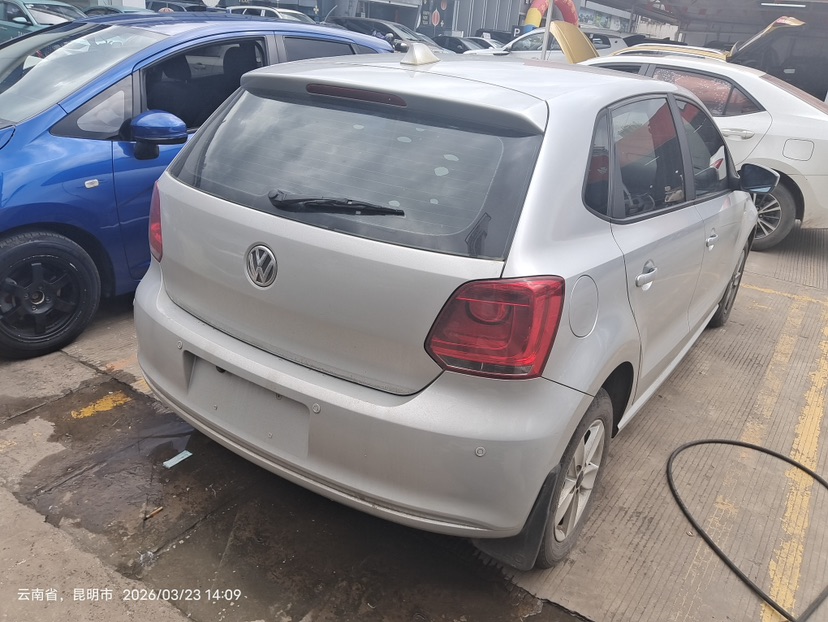 Volkswagen Polo 2013 #4 Volkswagen Polo 2013 car image #4